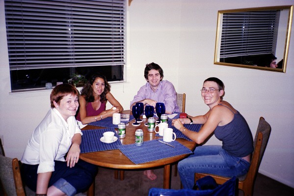 Niemand smile so lekker soos 'n tipsy Suid-Afrikaner nie.
